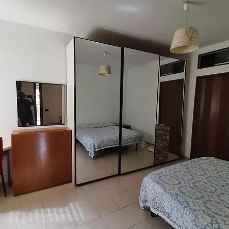 Holiday Hub Tiburtina Station Apartment
