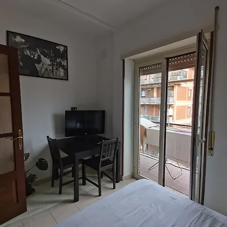 Holiday Hub Tiburtina Station Apartment Rome